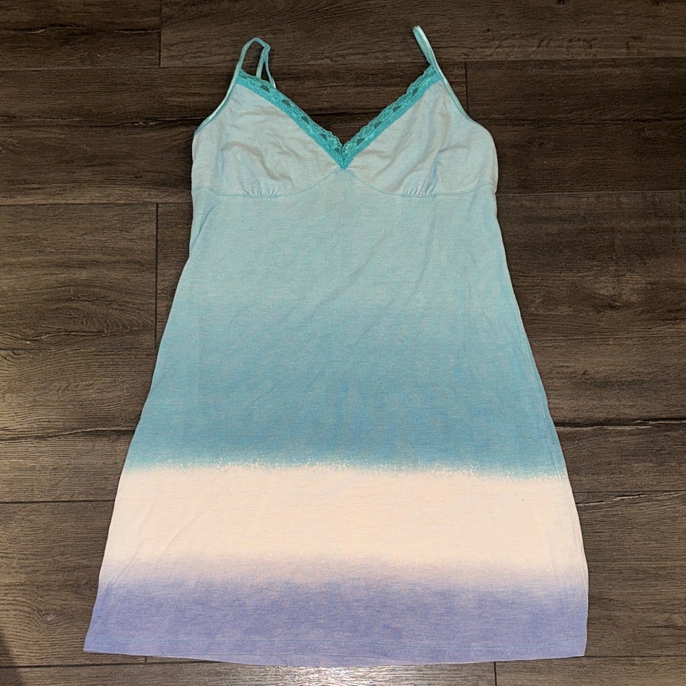 Elegant Ombre Chemise in Blue and Purple